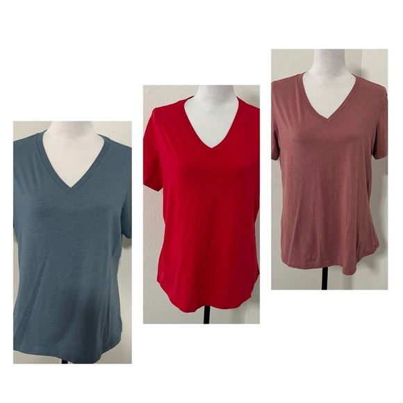 Bella Canvas Women’s Bundle of (3) Relaxed V-Neck Short Sleeve Shirts EUC Casual - Picture 1 of 12